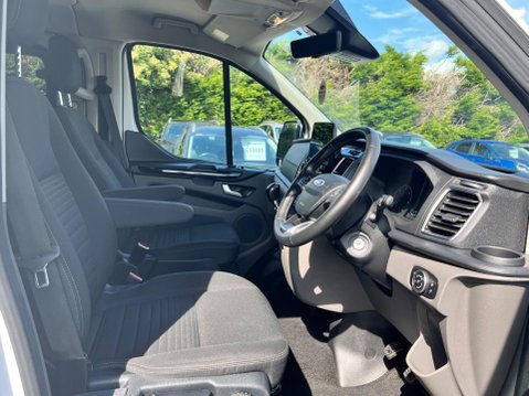 Ford Transit Custom 2.0 300 EcoBlue Limited Crew Van L2 H1 Euro 6 (s/s) 5dr 26
