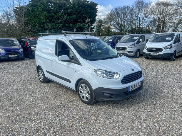 Ford Transit Courier Petrol SWB (SOLD) Low Roof Trend Air Con Alloys Sat Nav E 4