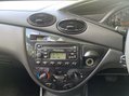 Ford Focus GHIA 21