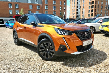 Peugeot 2008 PURETECH S/S GT.. AUTOMATIC.. 5 MAIN DEALER SERVICES.. STUNNING EXAMPLE
