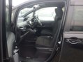 Toyota Voxy Hybrid 13