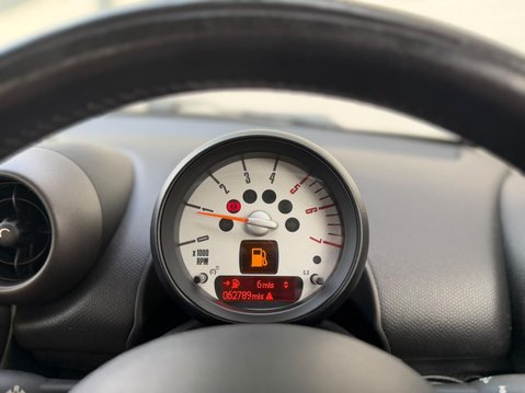 Mini Countryman 1.6 Cooper D Euro 5 (s/s) 5dr 23