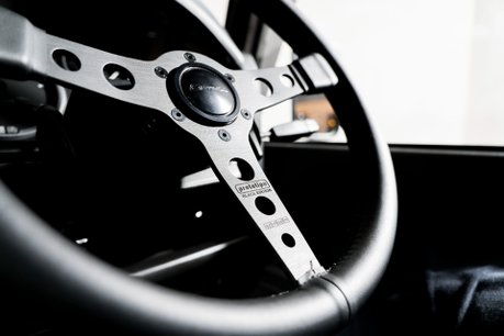 Land Rover Defender 90 TD XS STATION WAGON. TWISTED EDITION. TWISTED UPGRADES. HEATED SEATS. 24