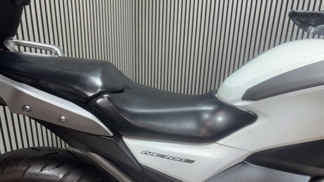 Honda NC700 2012 ONLY 19K NEW MOT 47BHP A2 READY SERVICED COMMUTER BIKE 44