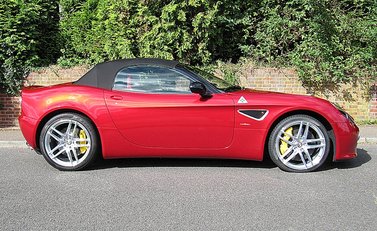 Alfa Romeo 8C Spider 3