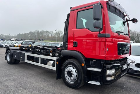 MAN TGM 18.290 4X2 Hiab Hook Loader 5
