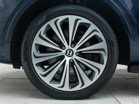 Bentley Bentayga V8 First Edition