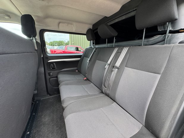 Vauxhall Vivaro Crew Cab LWB L2H1 Low Roof Sportive 2900 Air Con Sensors EURO 6 NO VAT 13