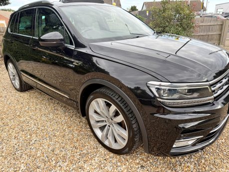 Volkswagen Tiguan 2.0 TDI BlueMotion Tech R-Line DSG 4Motion Euro 6 (s/s) 5dr 9