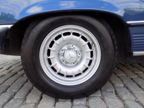 Mercedes-Benz SL Series 380 SL 50