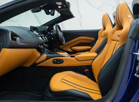 Aston Martin V8 Vantage ROADSTER 20