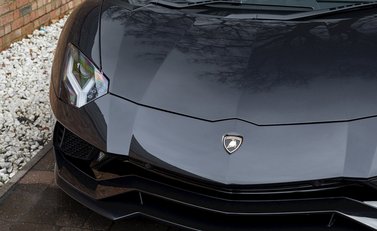 Lamborghini Aventador S LP740-4 24