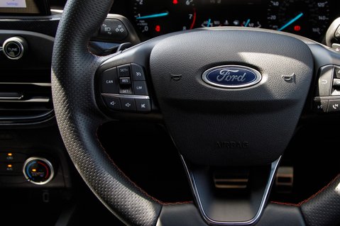 Ford Focus ST-LINE 19