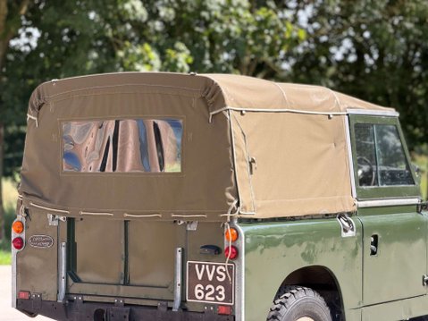 Land Rover Series II 2.25 88" 14