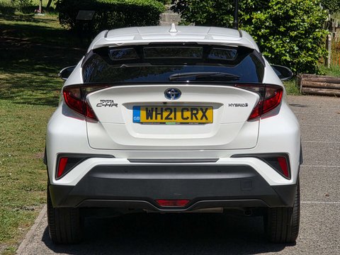 Toyota C-HR 1.8 C-HR Design HEV CVT 5dr 19