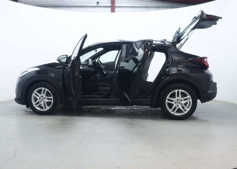 Toyota C-HR 1.8 C-HR Icon HEV CVT 5dr 47