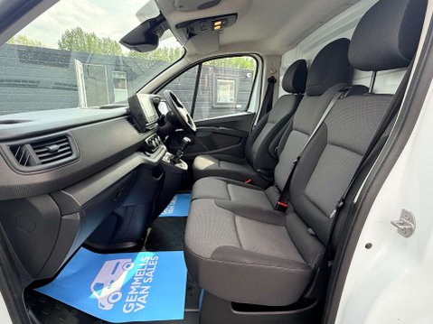 Renault Trafic 2.0 Trafic SL28 Business+ Blue dCi 11