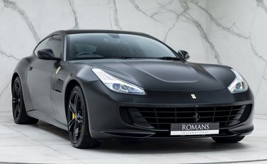 Ferrari GTC4 Lusso V12 1