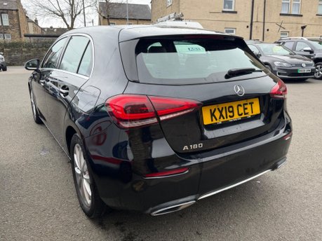 Mercedes-Benz A Class A 180 SPORT 6