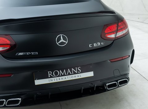 Mercedes-Benz C63 AMG S FINAL EDITION 30