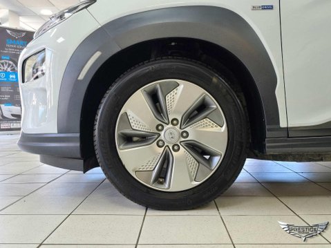 Hyundai KONA 39kWh SE Auto 5dr (10.5kW Charger) 68