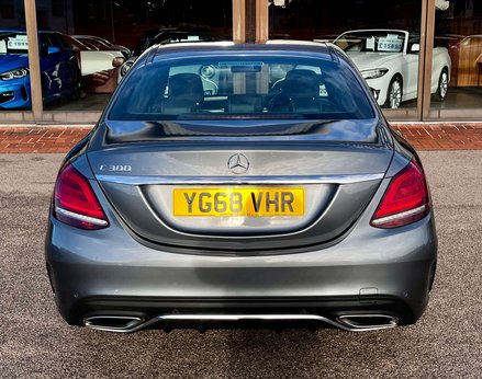 Mercedes-Benz C Class 2.0 C 300 AMG Line Premium Auto 4dr 6