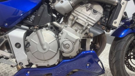 Honda CB 2002 42K 600CC COMMUTER PROJECT BIKE SPARES OR REPAIR 7