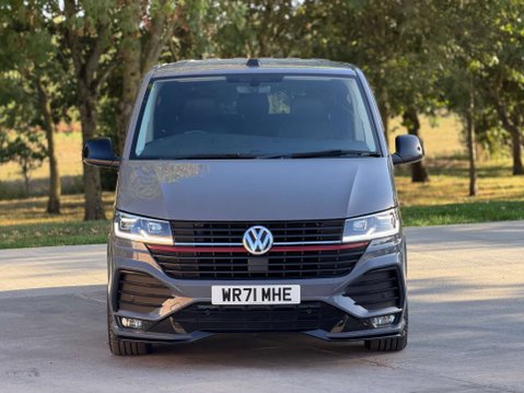Volkswagen Transporter 2.0 Transporter T32 Sportline Black Edition TDI Semi-Auto 10
