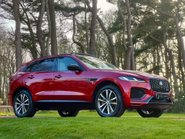 Jaguar F-Pace R-DYNAMIC BLACK 42