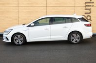 Renault Megane ICONIC E-TECH 13