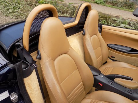 Porsche Boxster 986 2.5 Tiptronic 16