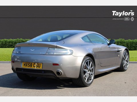 Aston Martin Vantage V8 7