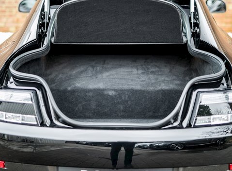 Aston Martin V12 Vantage S 29