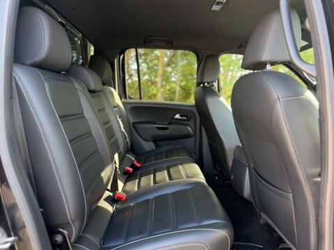 Volkswagen Amarok 3.0 Amarok Aventura Black Edition V6 TDI 4Motion Auto 4WD 41