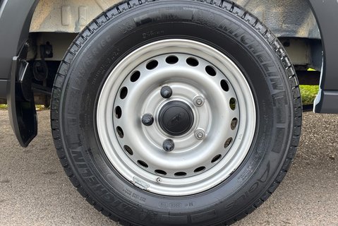 Ford Transit 350 L3 H3 130 ps Double Cab in Van - Air Con / Sat Nav 31