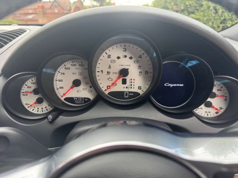 Porsche Cayenne 3.0 Cayenne V6 D Tiptronic S 4WD 5dr 10