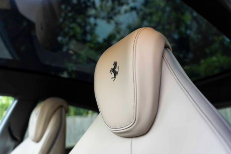 Ferrari Purosangue HUGE SPEC. WARRANTY. HISTORIC PAINT. CARBON INT/EXT PACK. PANO ROOF. 14