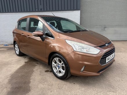 2013 B MAX 1.4 ZETEC EURO 5 5DR YEAR 2013 13 MILEAGE 70,696 MILES BODY... photo