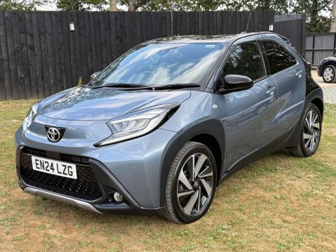 Toyota Aygo X 1.0 Aygo X Exclusive VVT-i Auto 5dr 17