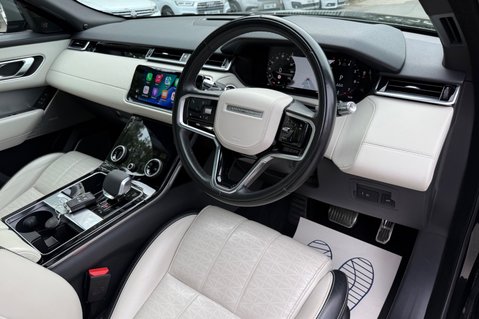 Land Rover Range Rover Velar R-DYNAMIC HSE - ALL BLACK - SLIDING PAN ROOF -2 OWNERS - SERVICE HISTORY 16