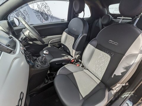 Fiat 500 C CONNECT MHEV 26