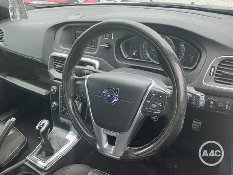 Volvo V40 2.0 D2 R-Design Euro 6 (s/s) 5dr 10