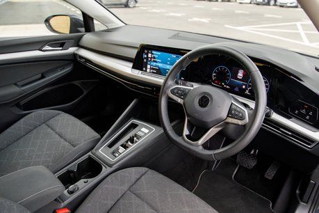 Volkswagen Golf LIFE ETSI DSG