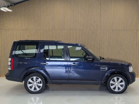 Land Rover Discovery 3.0 Discovery SE Tech SDV6 Auto 4WD 5dr 17