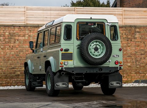 Land Rover Defender 110 Heritage 3