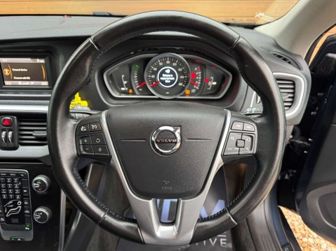 Volvo V40 2.0 V40 Momentum T2 5dr 23