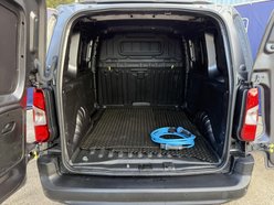 Toyota Proace City 50kWh Icon Short Panel Van 5dr Electric Auto SWB (7kW OBC) (136 ps) 13