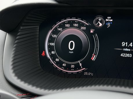 Aston Martin DBX V8 59