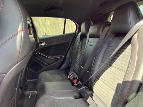 Mercedes-Benz GLA Class 2.1 GLA220d AMG Line (Premium) SUV 5dr Diesel 7G-DCT 4MATIC Euro 6 (177 ps) 18