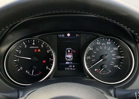 Nissan Qashqai DIG-T ACENTA PREMIUM 26